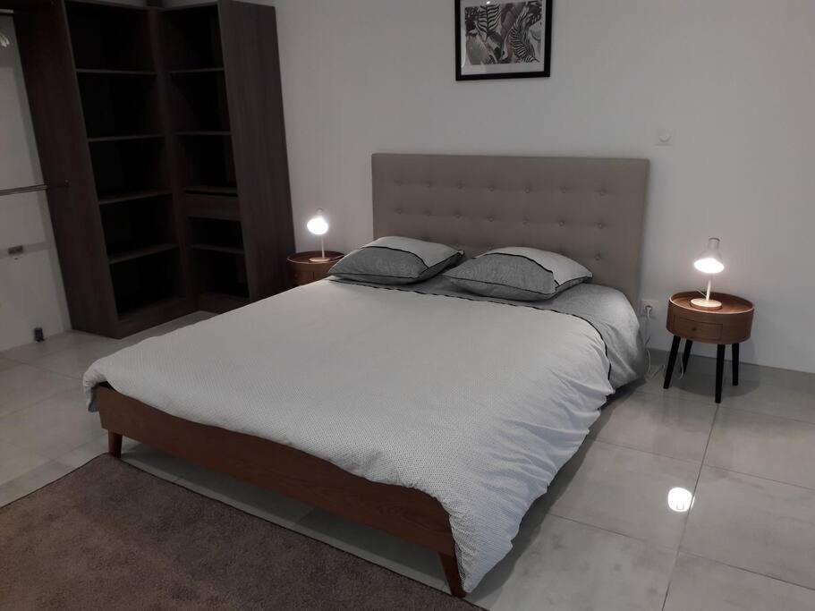 Maison Neuve De Standing 150 M2 Croix-Chapeau Exteriér fotografie